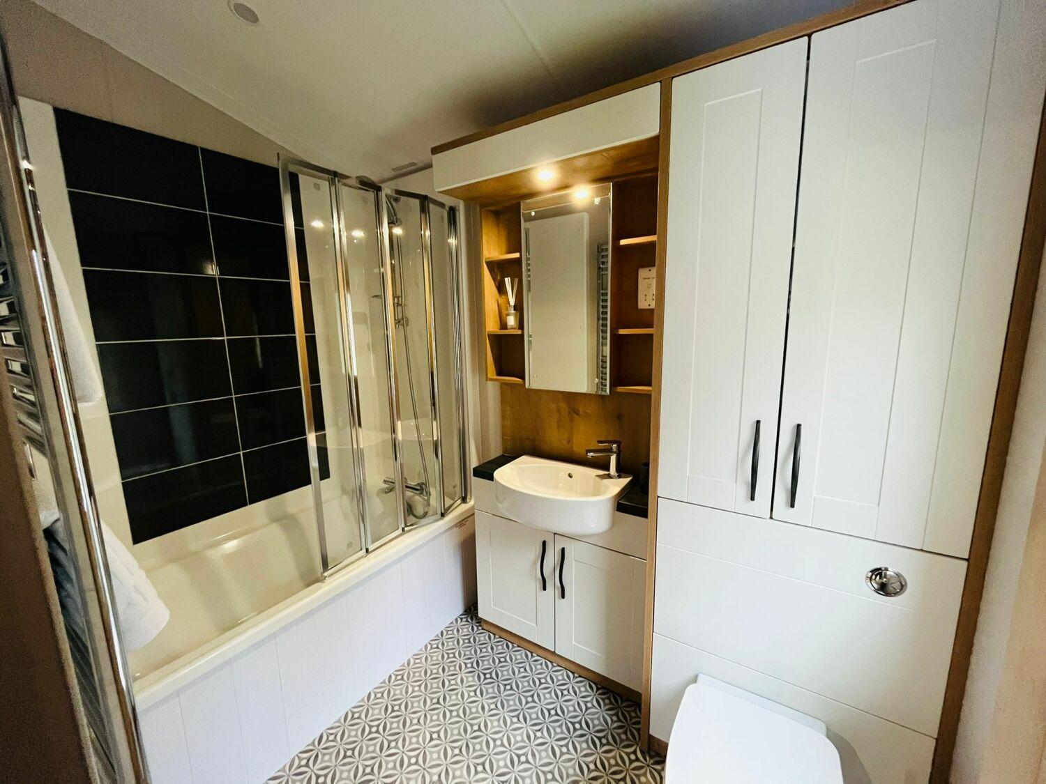 Country Cabin With Hot Tub York Eksteriør bilde